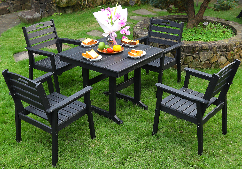 ชุดรับประทานอาหารทรงสี่เหลี่ยม HDPE 4 ชิ้น สีดำ พร้อมพนักพิงแนวนอน