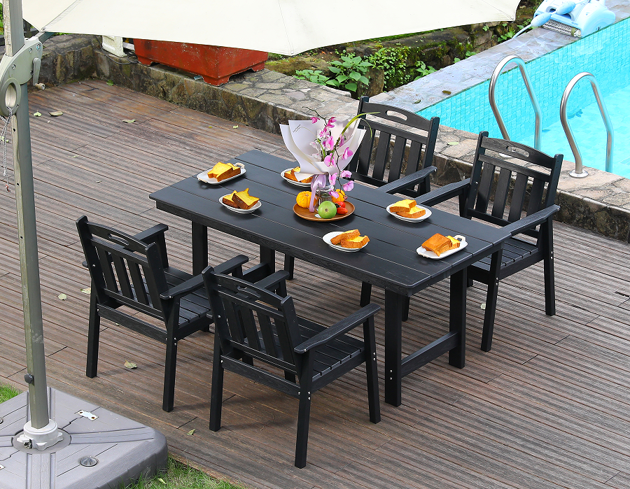 ชุดรับประทานอาหารนอกบ้าน HDPE 4 ชิ้น สีดำ พร้อมพนักพิงแนวตั้ง